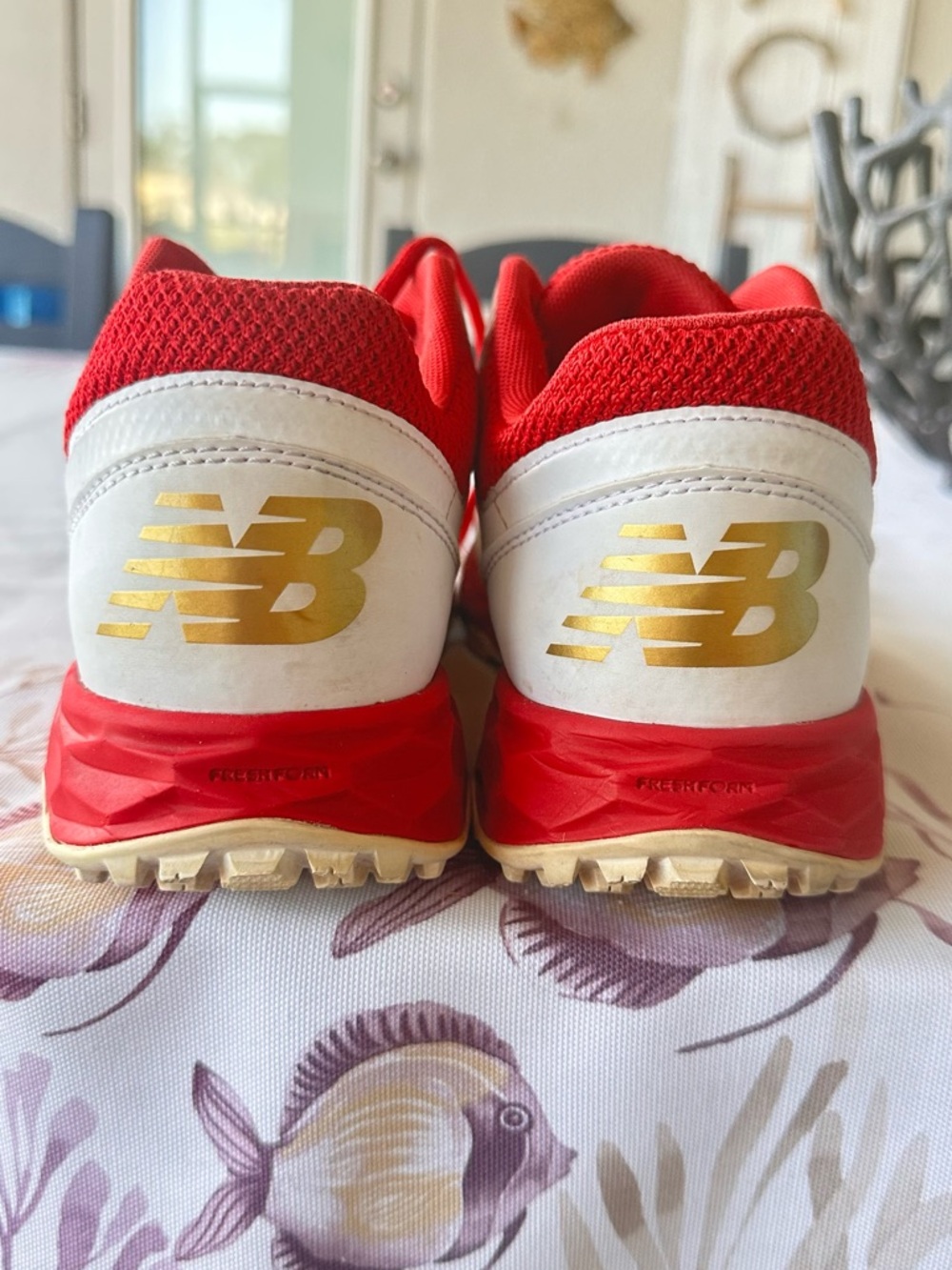 New Balance Women's Fresh Foam Velo v1. Size 8.5 - Picture 4 of 9
